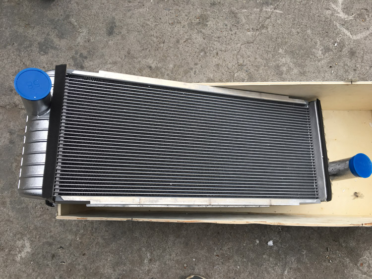 EC210全铝水箱